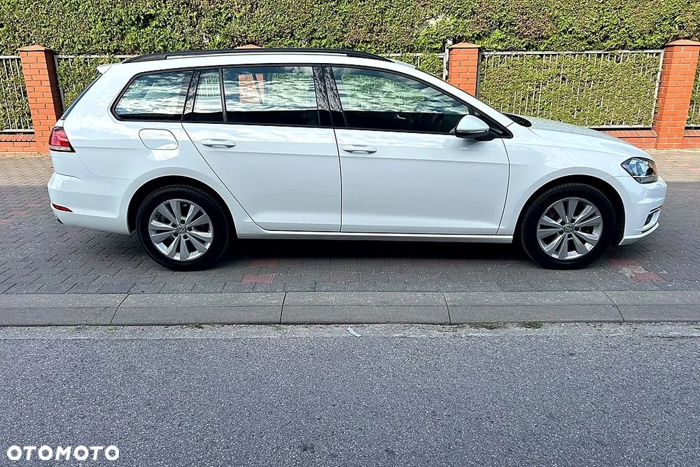 Volkswagen Golf 1.6 TDI BMT Comfortline - 22
