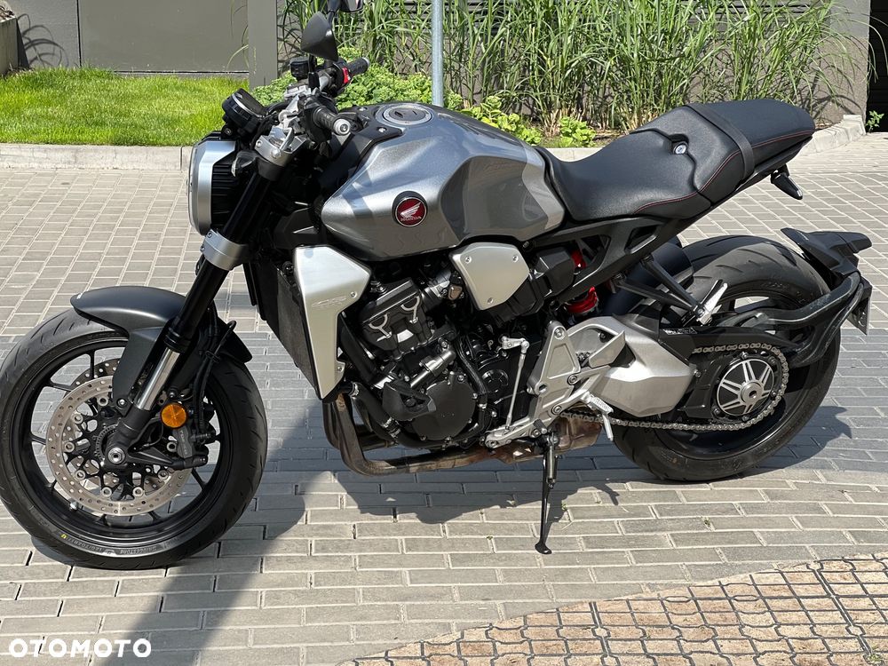 Honda CB - 2