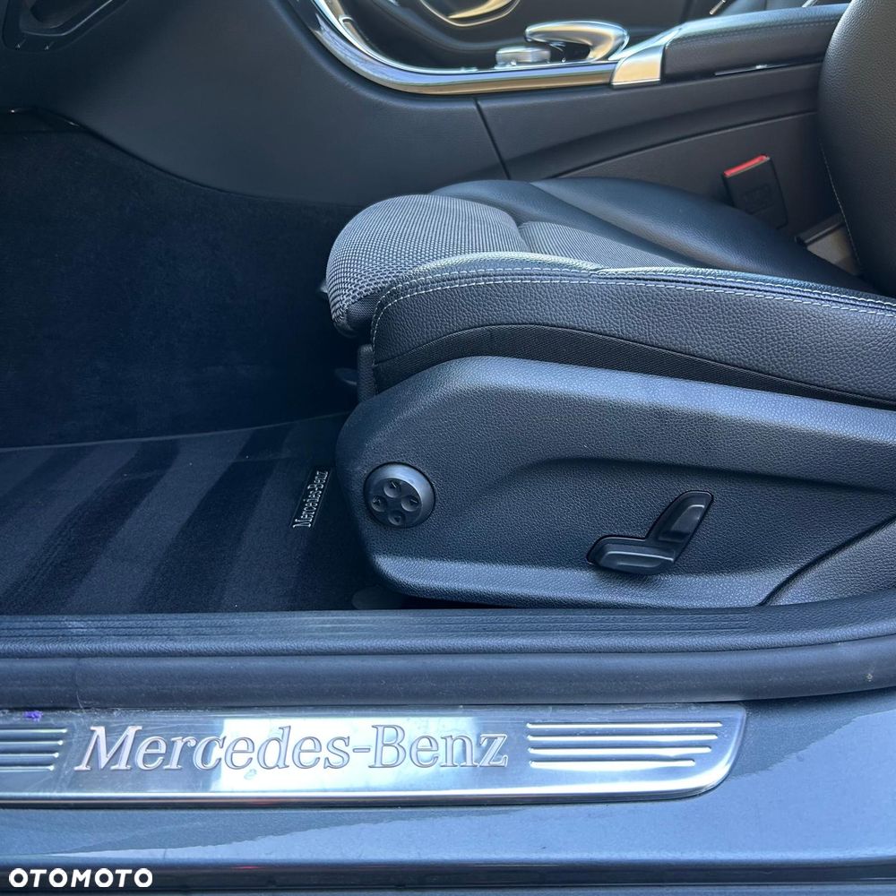 Mercedes-Benz Klasa C 180 Kompressor Automatik BlueEFFICIENCY Elegance - 25