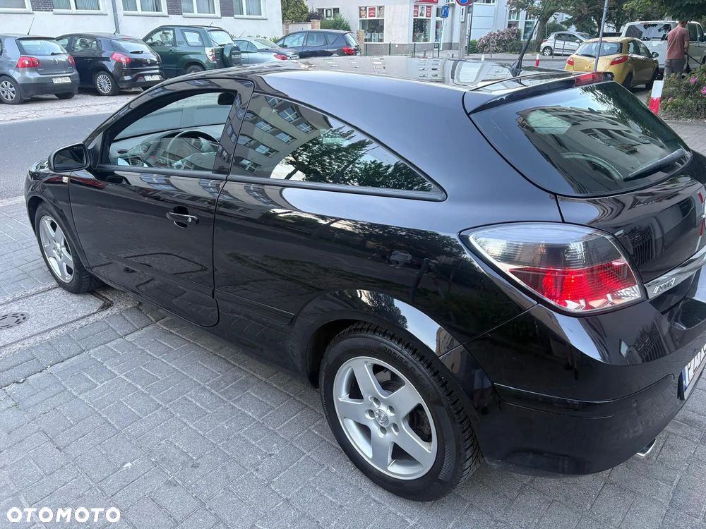 Opel Astra 2.0 Turbo Edition - 5
