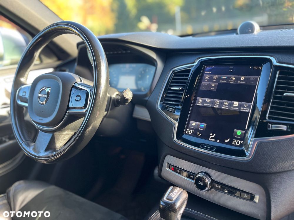 Volvo XC 90 T6 AWD R-Design - 28