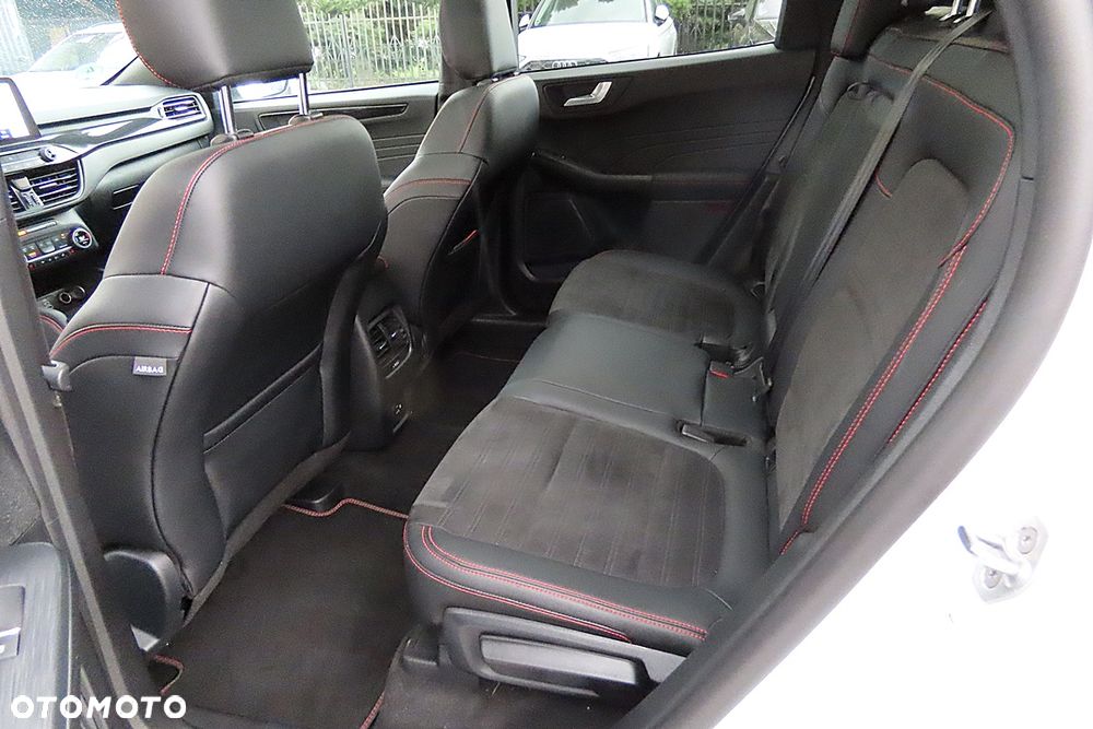 Ford Kuga 2.0 EcoBlue 4x4 ST-LINE X - 26