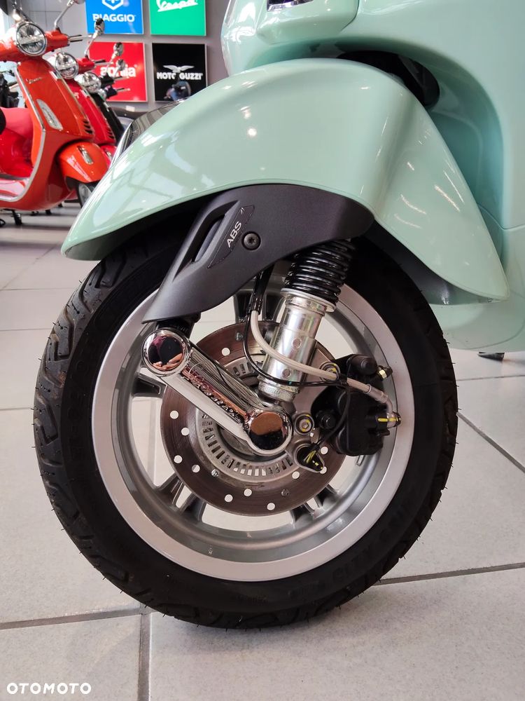 Vespa Primavera - 12