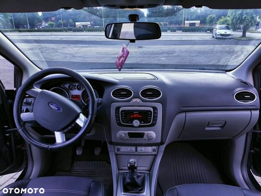 Ford Focus 1.8 Titanium - 4