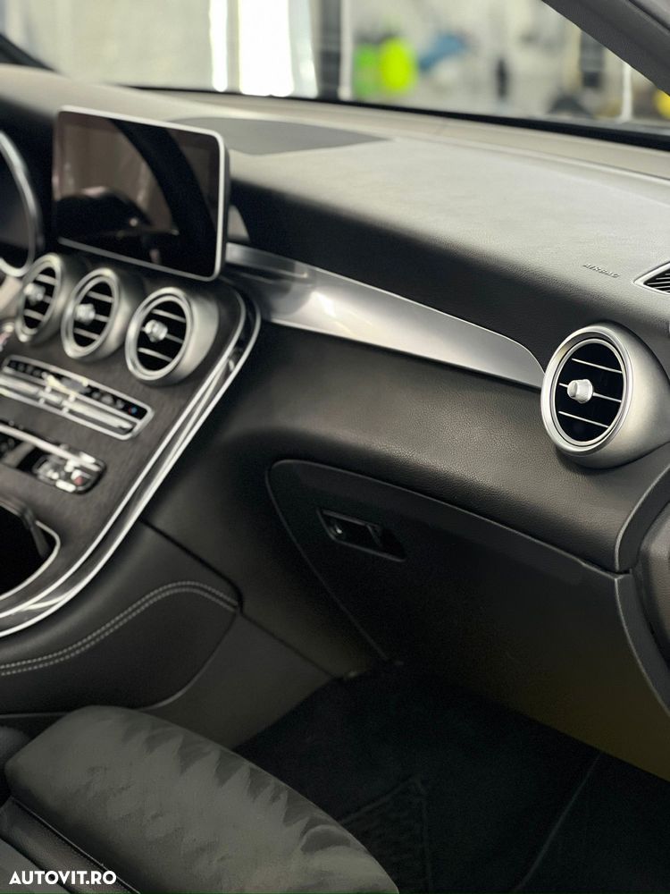 Mercedes-Benz GLC 220 d 4MATIC - 12