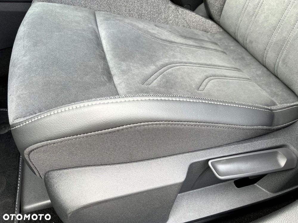 Volkswagen Golf Variant 1.5 eTSI mHEV Life Plus DSG - 11