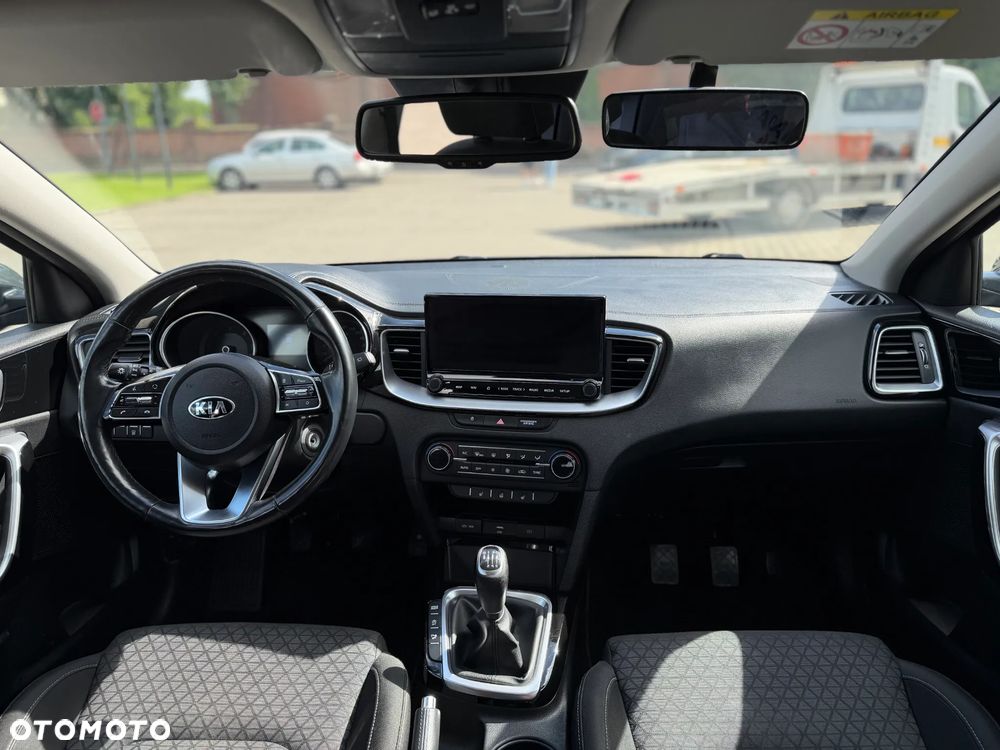 Kia Ceed 1.6 CRDi Eco-Dynamics+ (48V Mild-Hybrid) Spirit - 11