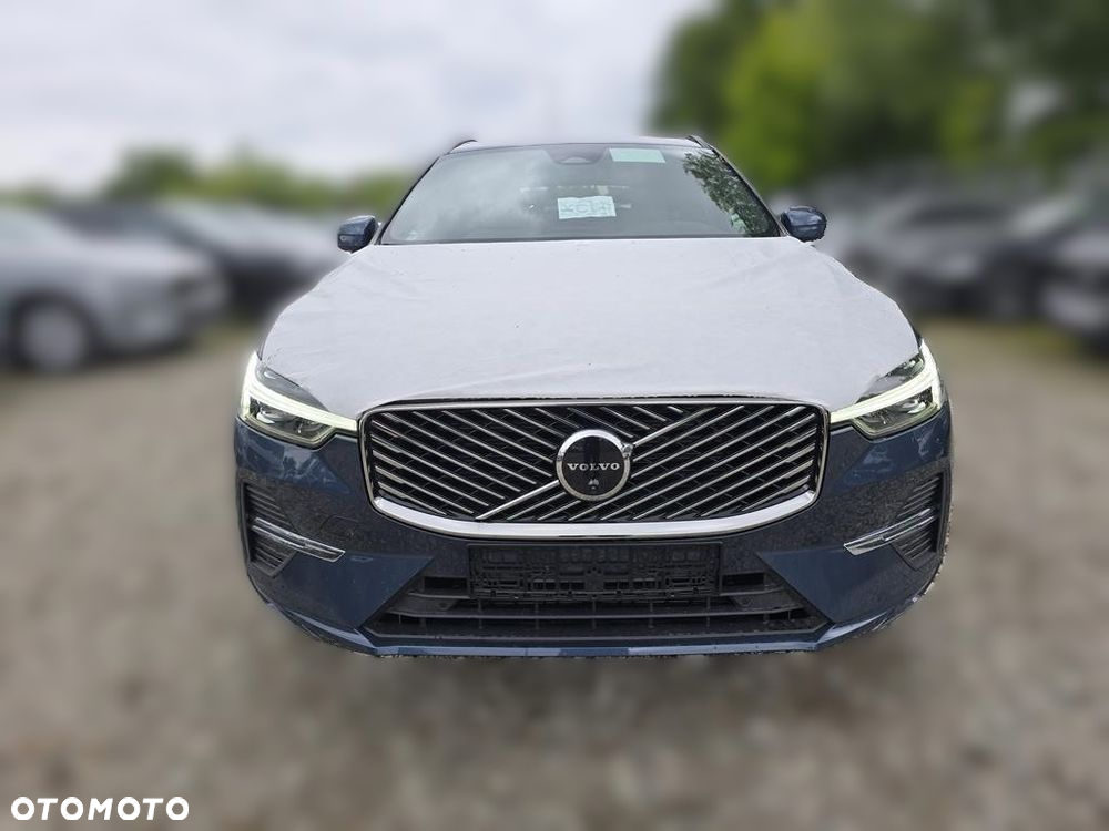 Volvo XC 60 B5 B AWD Plus Bright - 2