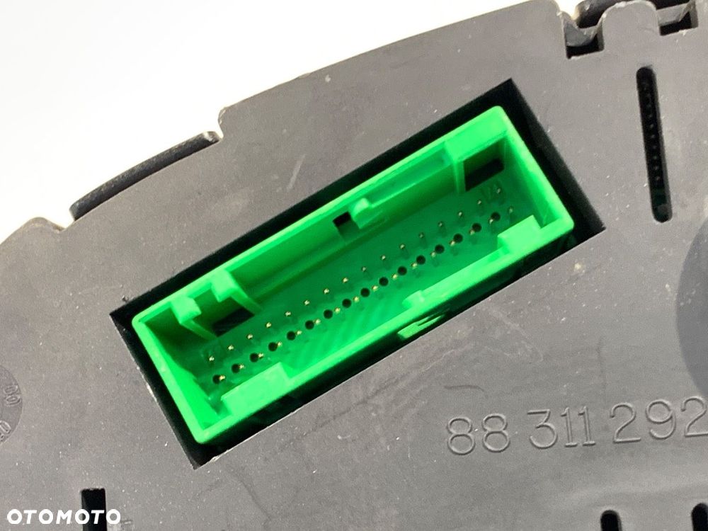 LICZNIK - 68.00 PLN - SEAT TOLEDO II (1M2) 1998 - 2006 1.8 20V 92 kW [125 KM] benzyna 1998 - 2004 - 3