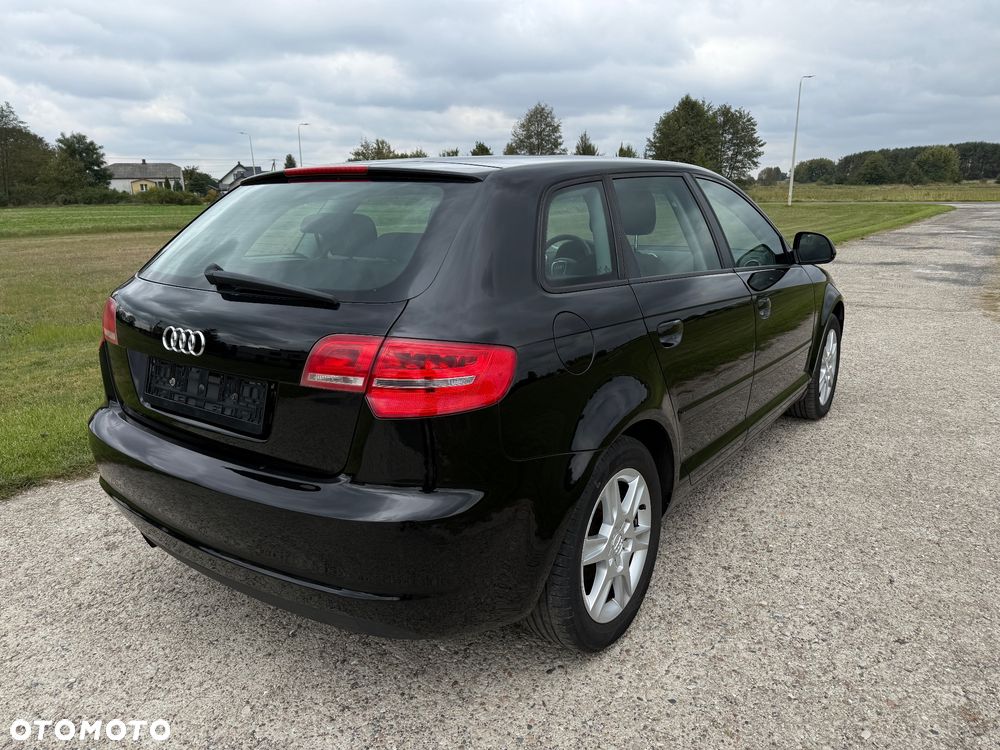 Audi A3 Sportback 1.6 Attraction - 17