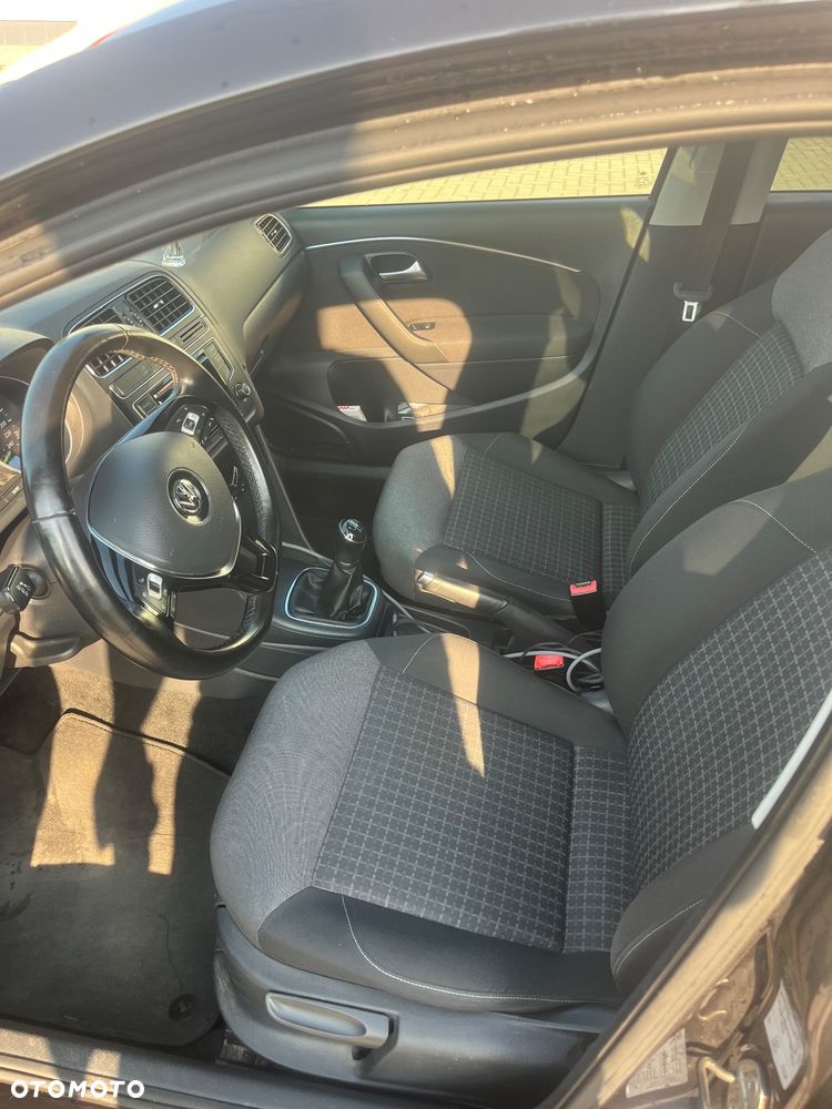 Volkswagen Polo 1.4 TDI (Blue Motion Technology) Highline - 6