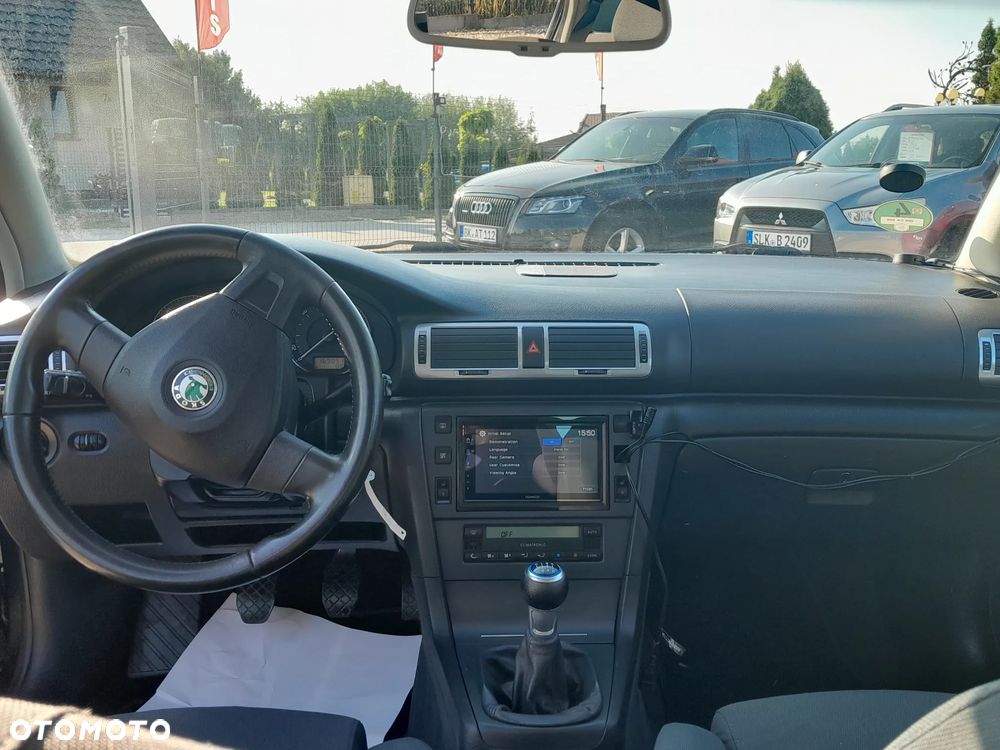 Skoda Superb 2.0 TDI DPF Elegance - 14
