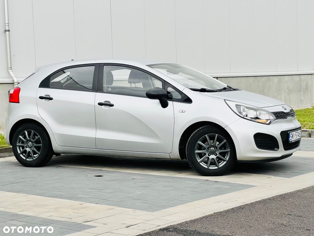 Kia Rio 1.2 Attract - 13