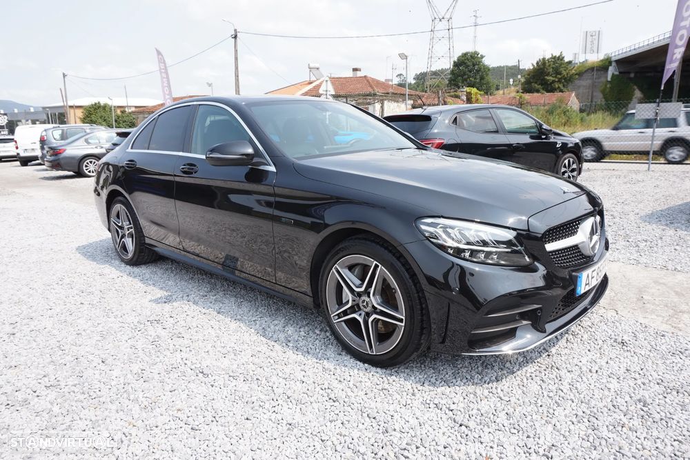 Mercedes-Benz C 300 de AMG Line - 2