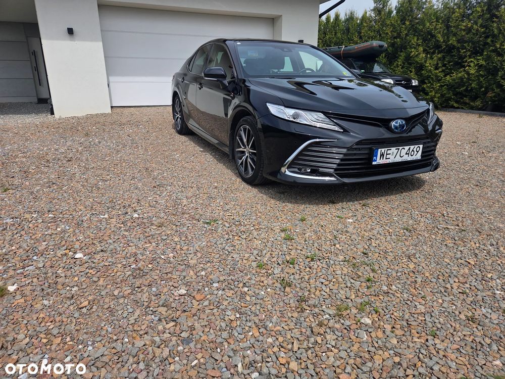 Toyota Camry 2.5 Hybrid Executive CVT - 2