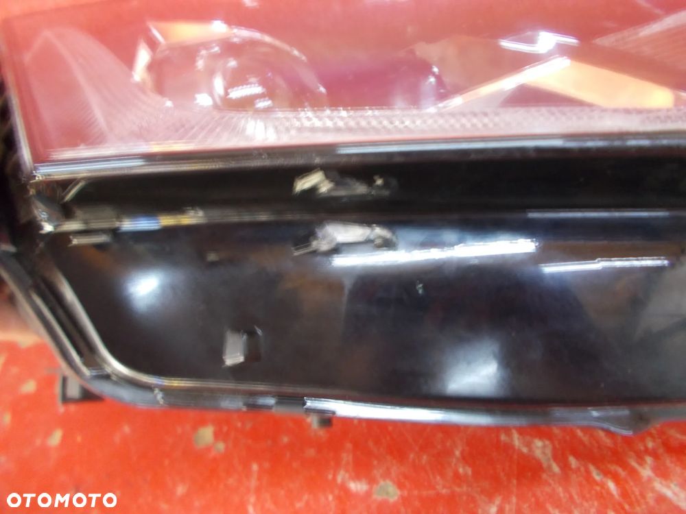 SKODA OCTAVIA IV LAMPA PRAWA FULL LED - 5E4 941 016A - 6