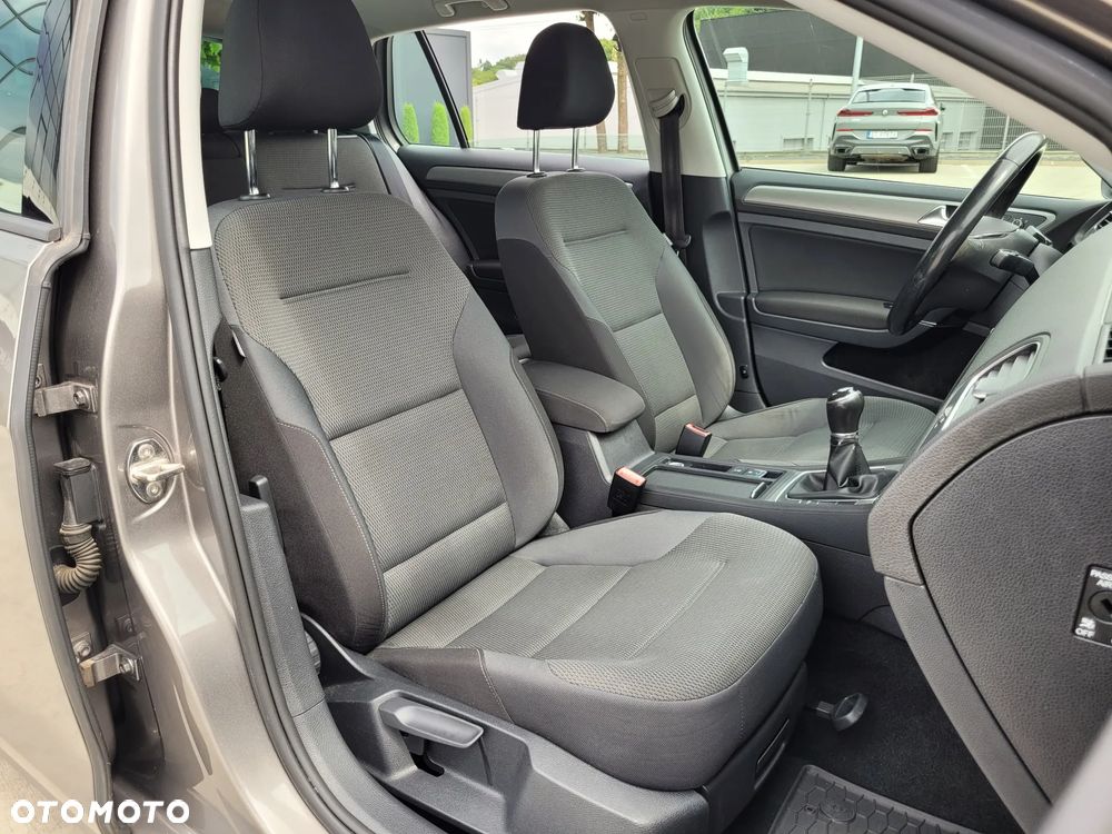 Volkswagen Golf 1.6 TDI BMT Comfortline - 18