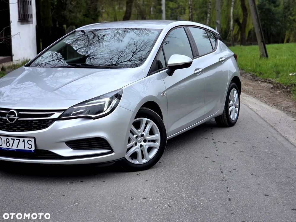 Opel Astra 1.6 CDTI Elite S&S - 24