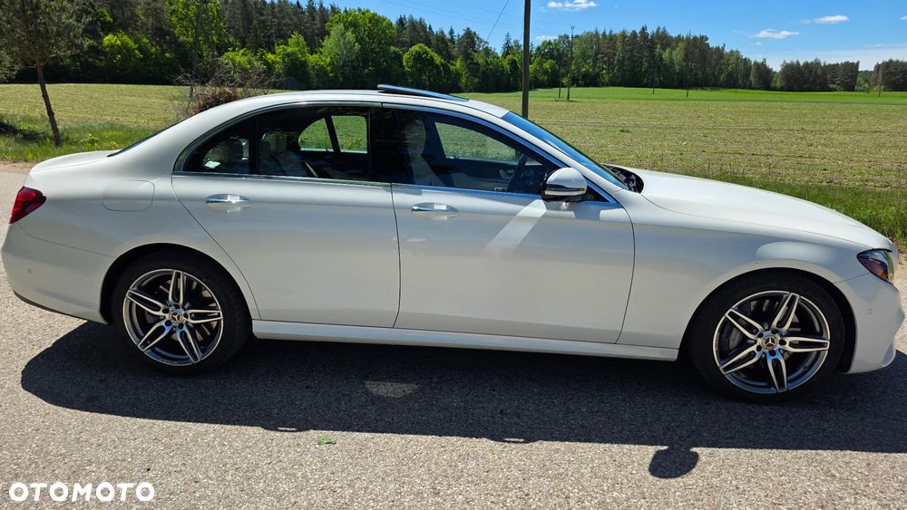 Mercedes-Benz Klasa E 450 4Matic 9G-TRONIC AMG Line - 4