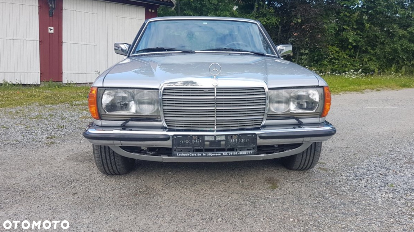 Mercedes-Benz W123 - 10