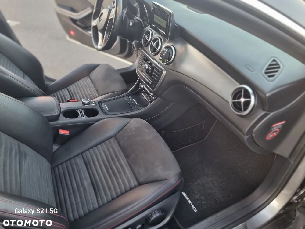 Mercedes-Benz CLA 200 CDI 7G-DCT AMG Line - 10
