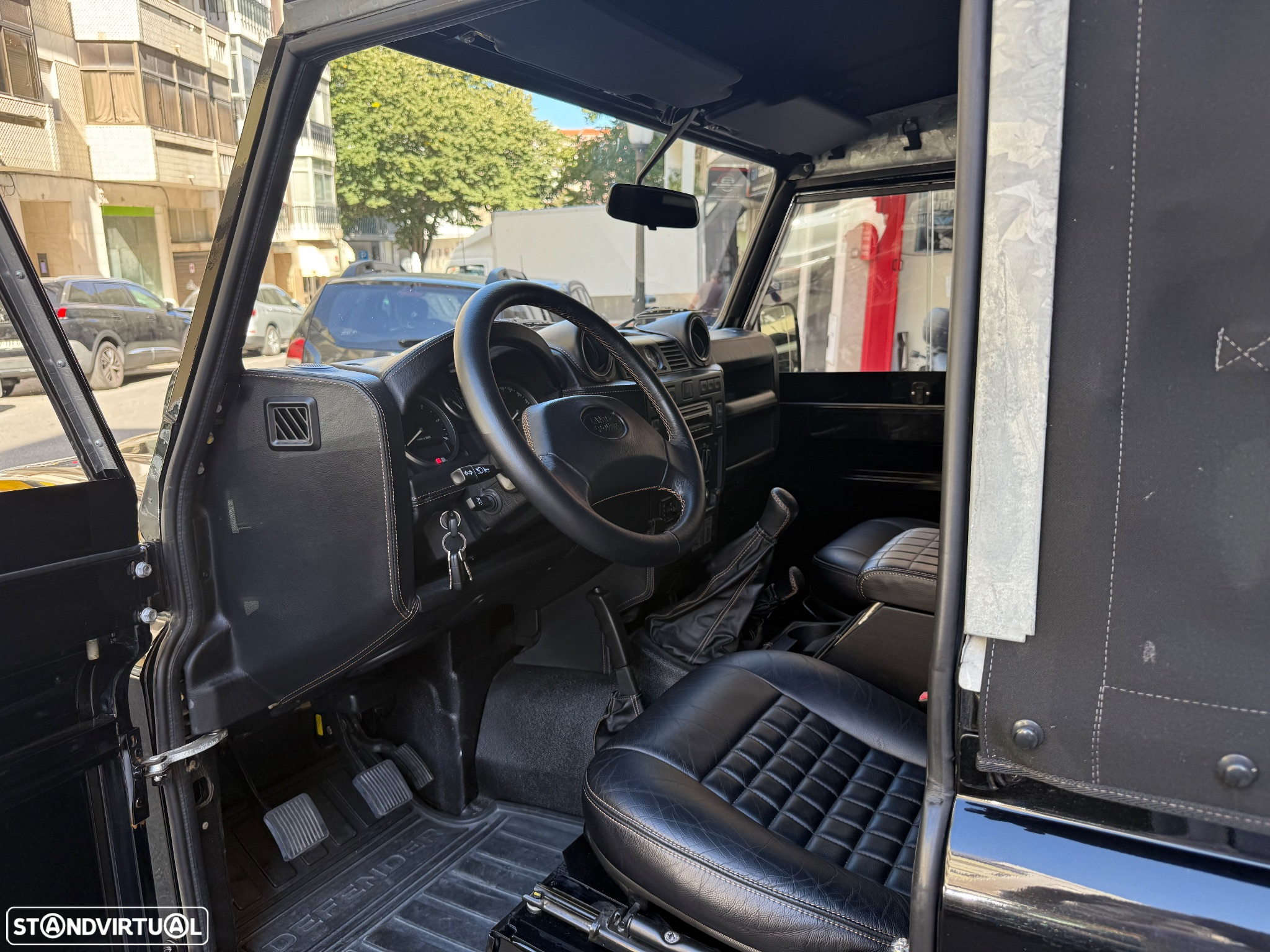 Land Rover Defender 90 SW 2.4 CRD S - 3