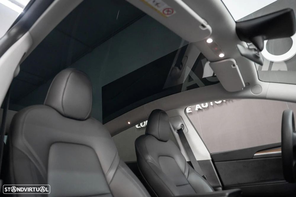 Tesla Model Y Long Range Dual Motor AWD - 20