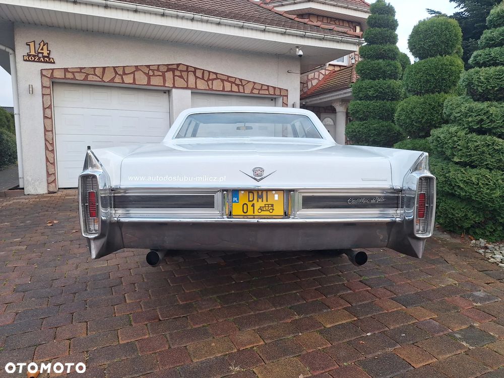 Cadillac Deville - 2