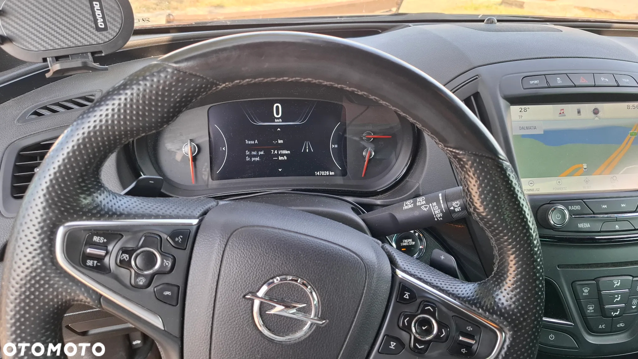 Opel Insignia - 8