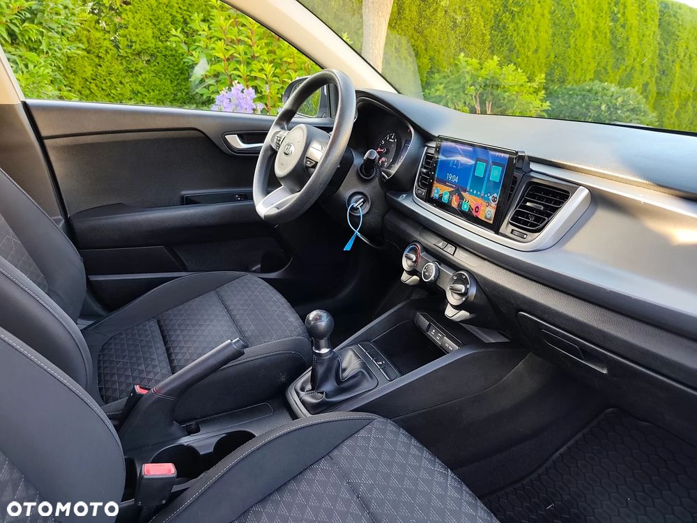Kia Rio 1.2 M - 8