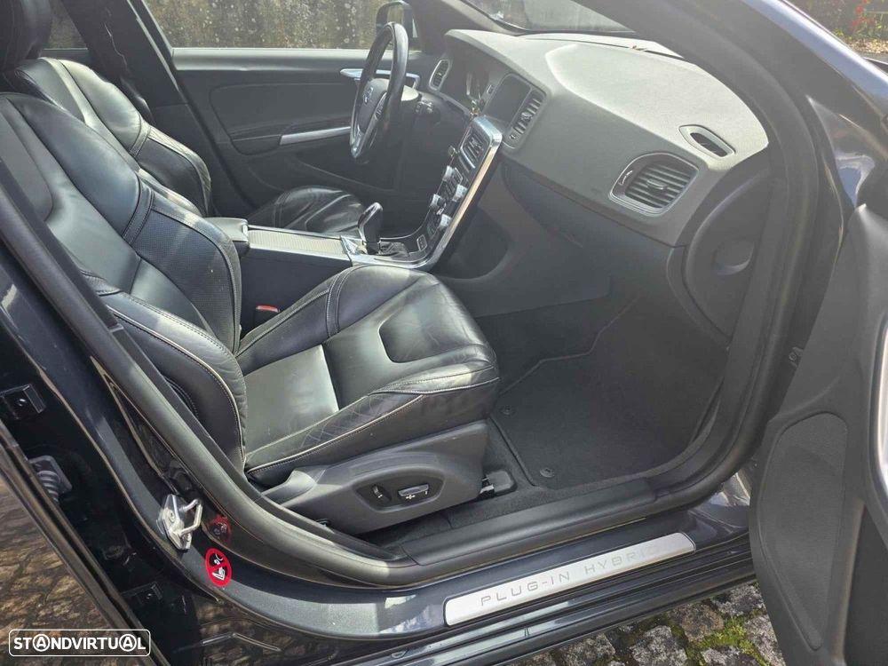 Volvo V60 D6 Twin Engine Geartronic RDesign - 24