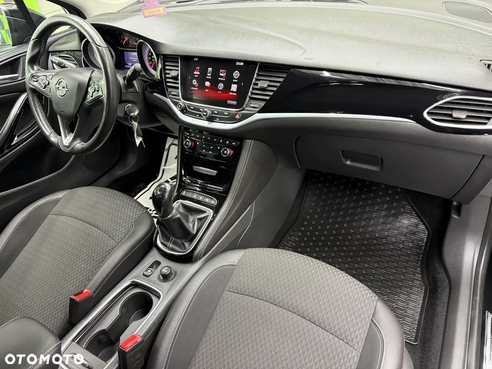 Opel Astra 1.4 Turbo Edition - 10