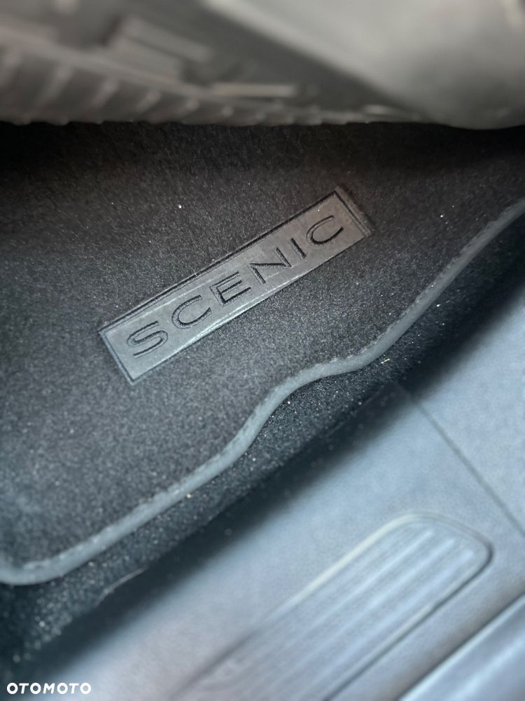 Renault Grand Scenic - 38