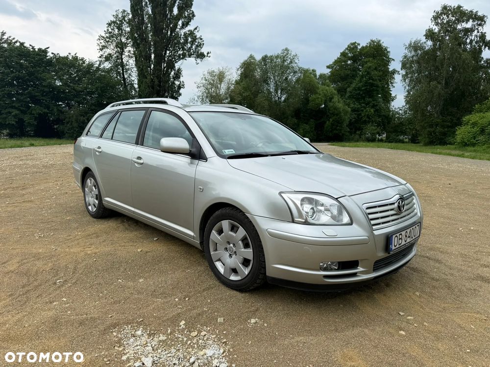 Toyota Avensis 1.8 VVT-i Luna - 1