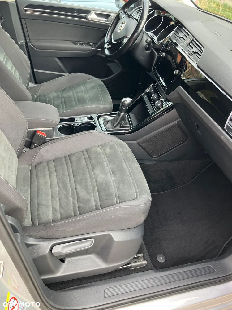Volkswagen Touran 1.5 TSI EVO Highline DSG - 11