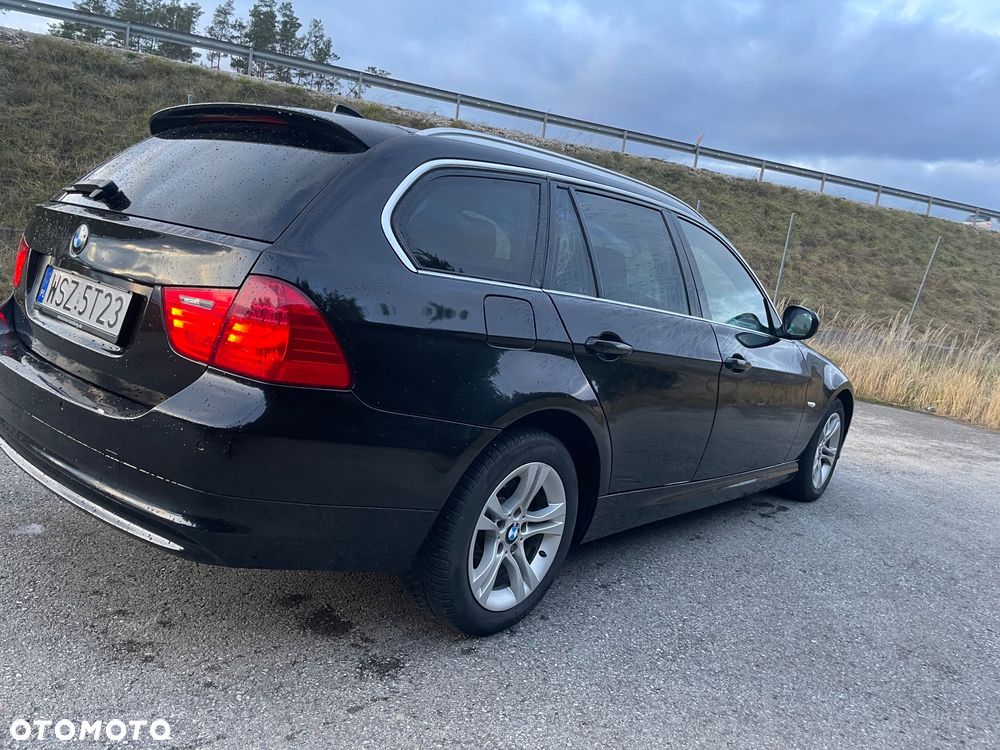 BMW Seria 3 - 33