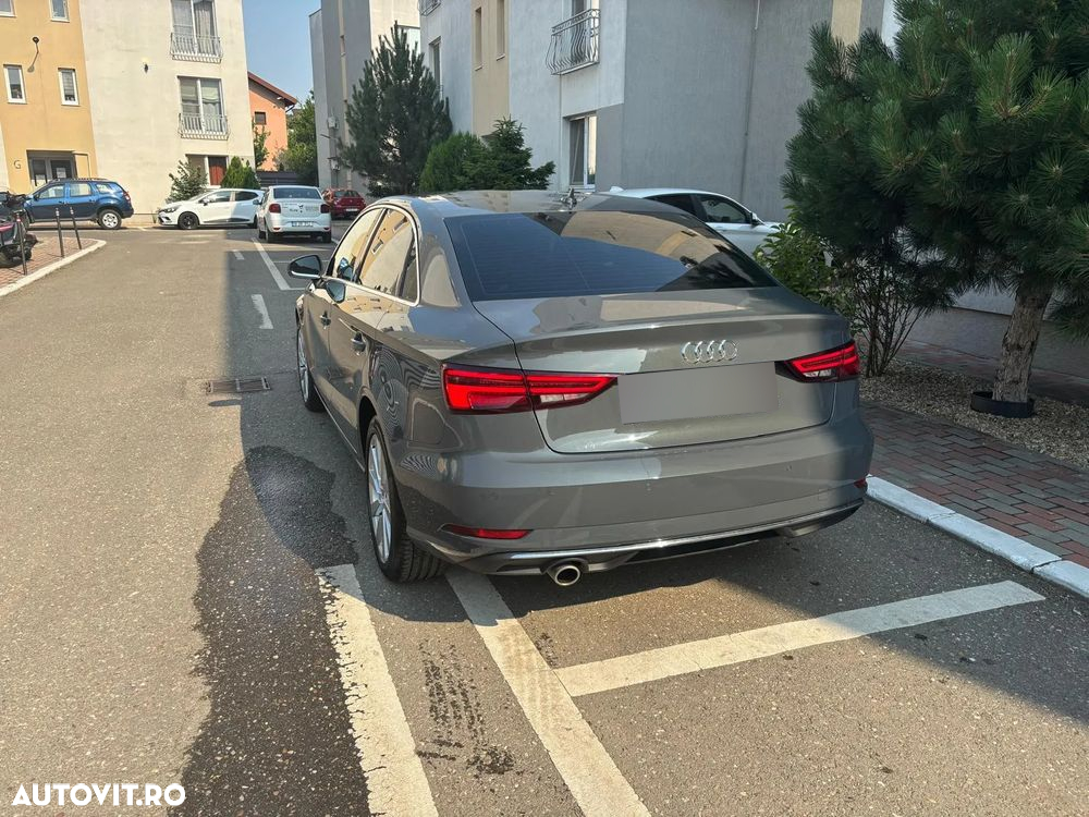 Audi A3 1.6 TDI clean Stronic Ambition - 2