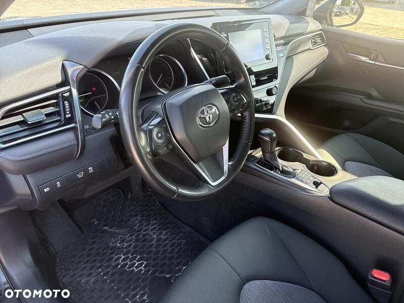 Toyota Camry 2.5 Hybrid Comfort CVT - 10