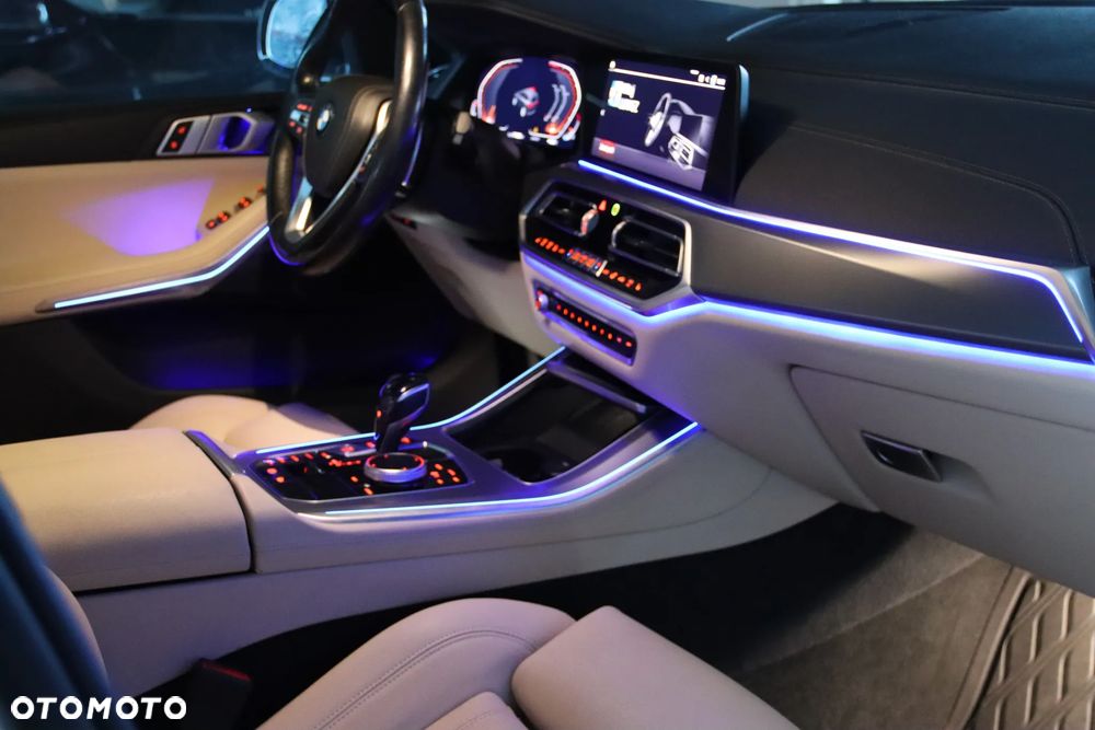 BMW X5 xDrive40i - 17