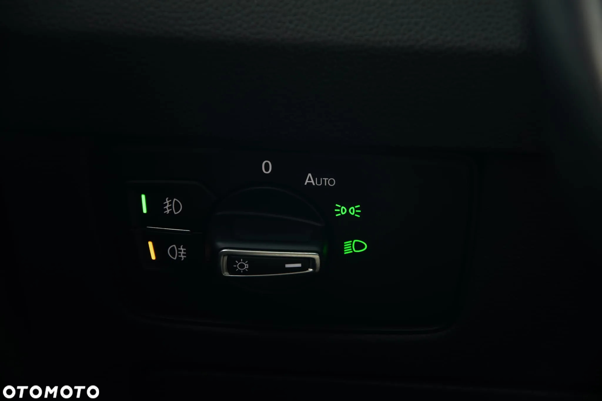 Volkswagen Passat 2.0 TDI BMT Comfortline - 30