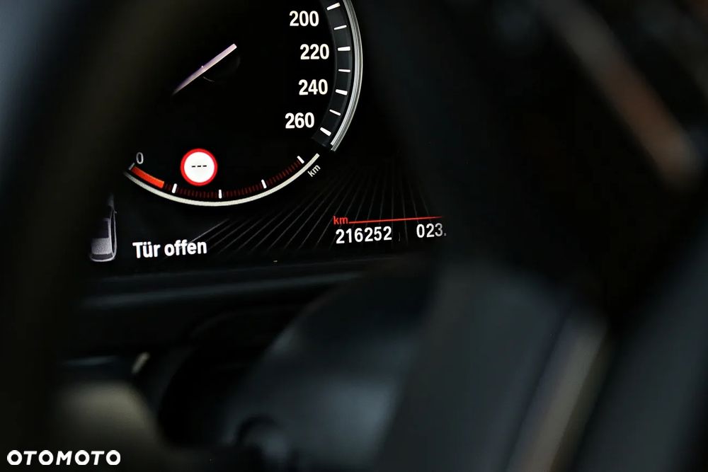 BMW Seria 5 - 24