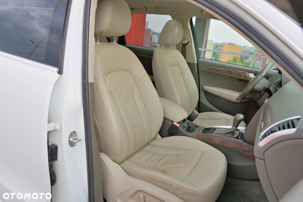 Audi Q5 3.2 FSI Quattro S tronic - 36