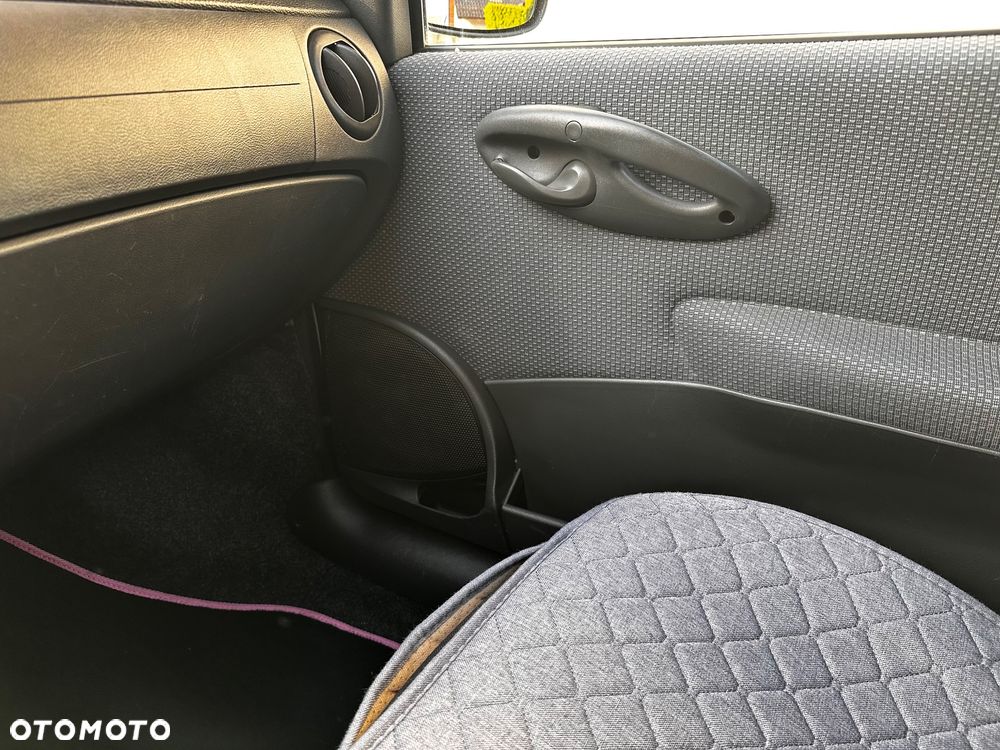 Fiat Punto 1.2 8V - 13