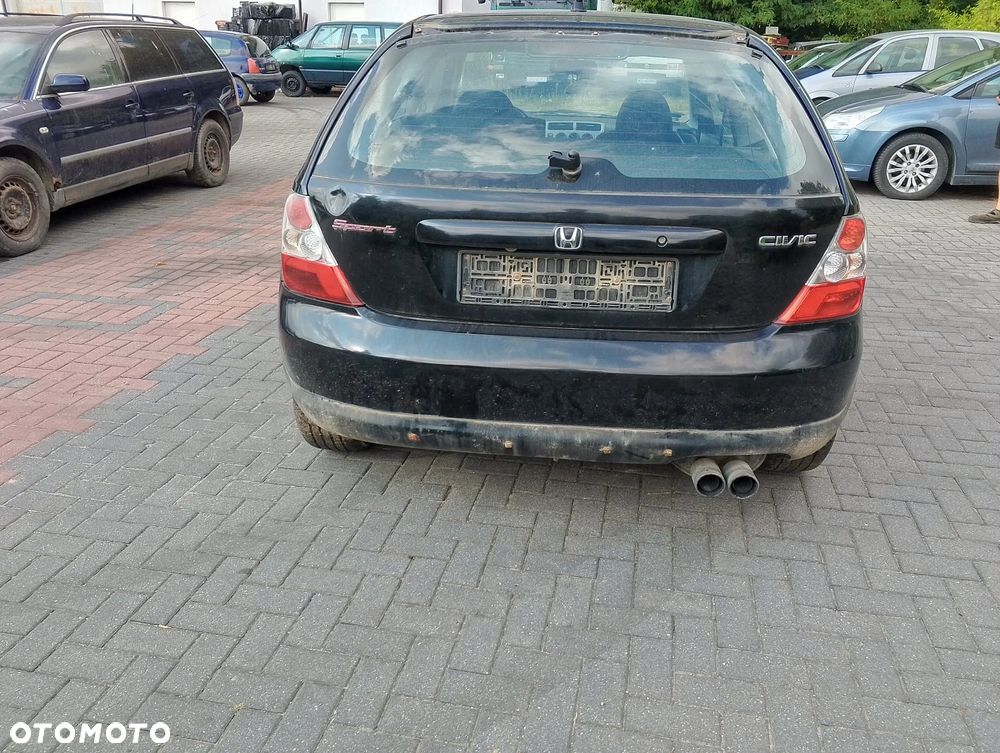 Honda Civic VII FL (04-06r.) 1.4 B 89KM. Silnik D14Z6 Skrzynia.Cały na części. GWARANCJA !!! Przód Tył Zestaw Komplet Drzwi Klapa Zderzak Błotnik Maska Grill Atrapa Szyba Pas Lampa Lusterko Boczki Fotel Kanapa Kokpit Deska Rozdzielcza Przełącznik Włącznik Sterownik Przewody Wiązka Instalacja Moduł Komputer Czujnik Listwa Pompa Alternator Wtryski Głowica Rozrusznik Kompresor Sprzęgło Dwumas Silnik Skrzynia ABS Klimatyzacji Paliwa Wspomagania Kolektor Turbina Przepustnica Zawór Chłodnica Koło Hak Belka Sanki Zawieszenie Mcpherson Półoś Amortyzator Wydech Tłumik Zacisk Most - 6