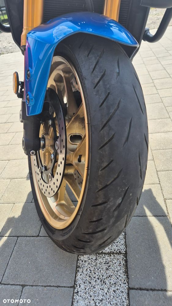 Yamaha XSR - 18