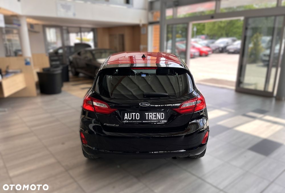Ford Fiesta 1.1 S&S TITANIUM - 6