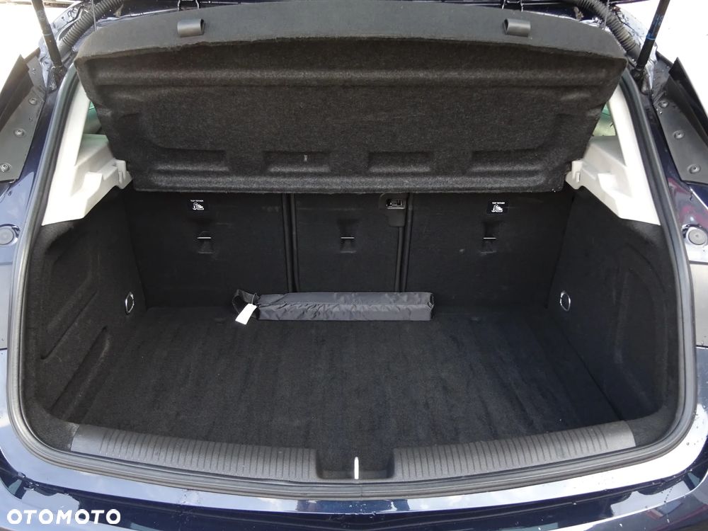 Opel Astra 1.4 T Dynamic S&S - 9