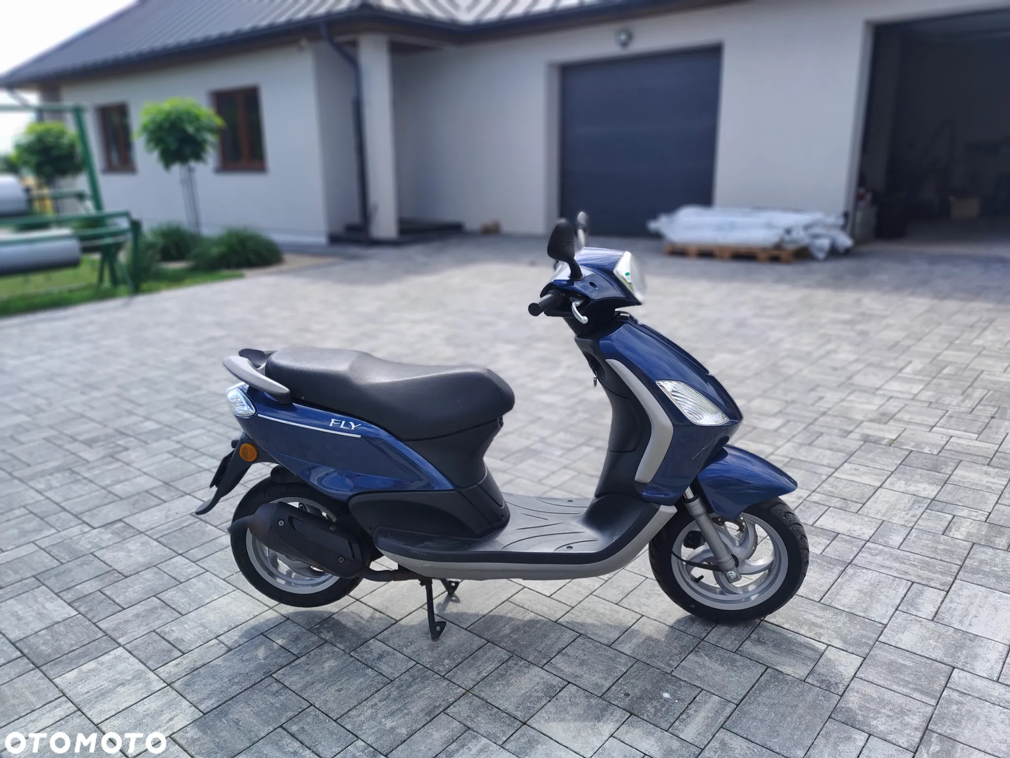 Piaggio FLY - 5