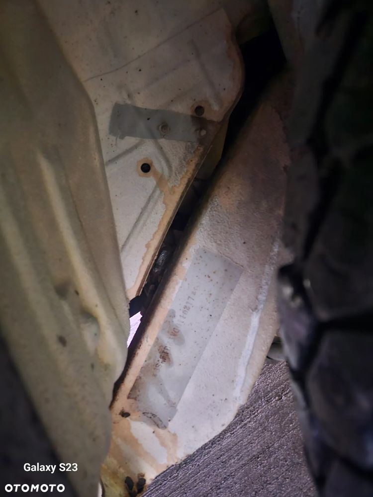 Suzuki Grand Vitara 2.0 TDi - 13