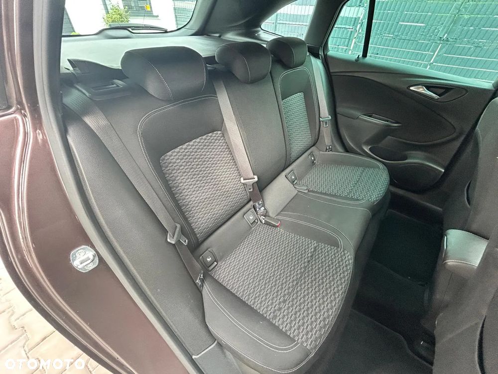 Opel Astra 1.4 Turbo Sports Tourer Edition - 17